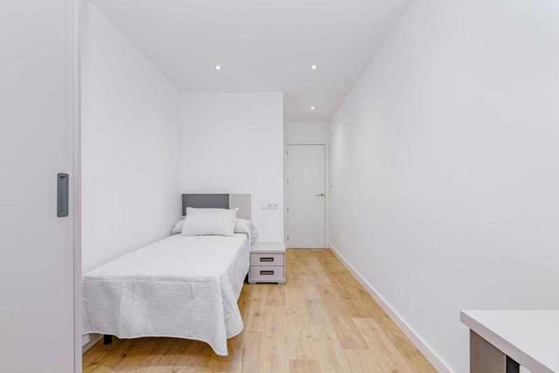 4 bedroom Apartment for sale