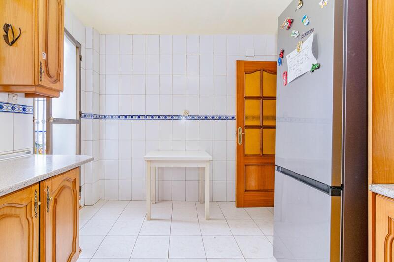 3 slaapkamer Grotwoning Te koop