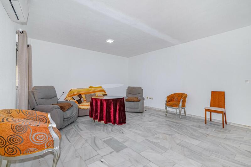3 slaapkamer Grotwoning Te koop