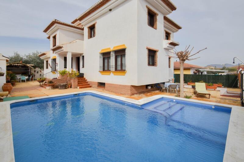 вилла продается в Cullar Vega, Granada