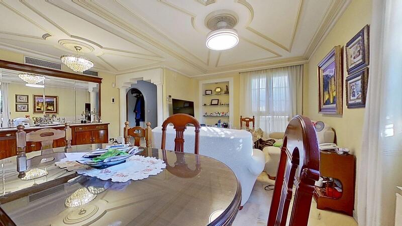 4 slaapkamer Grotwoning Te koop