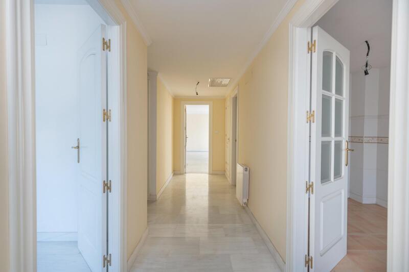 5 Cuarto Casa Cueva en venta