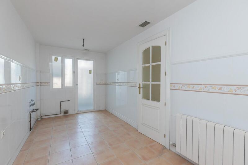 5 Cuarto Casa Cueva en venta