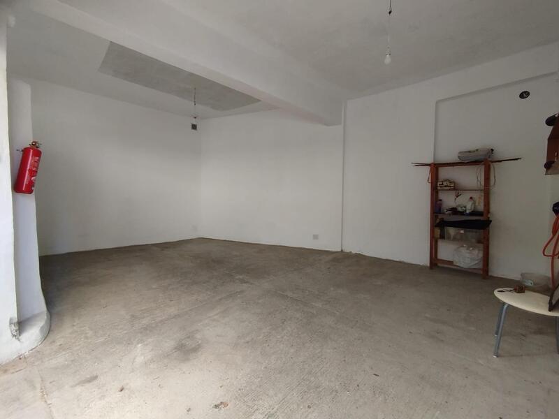 Land Te koop