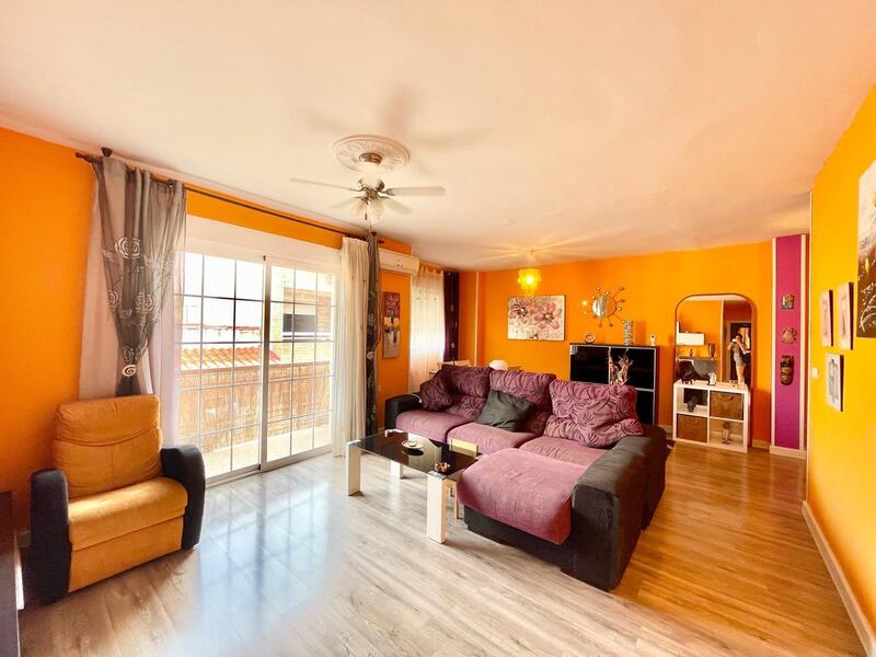 3 bedroom Apartment for sale
