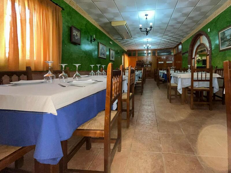 3 bedroom Commercial Property for sale