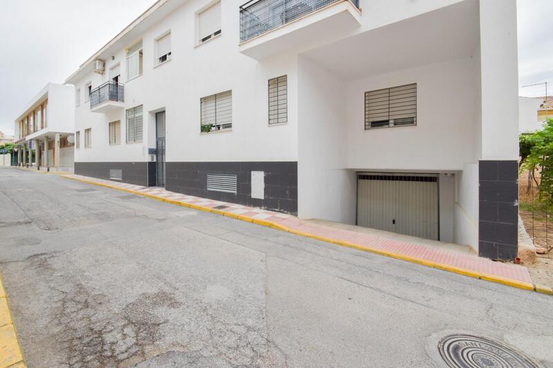 3 bedroom Apartment for sale
