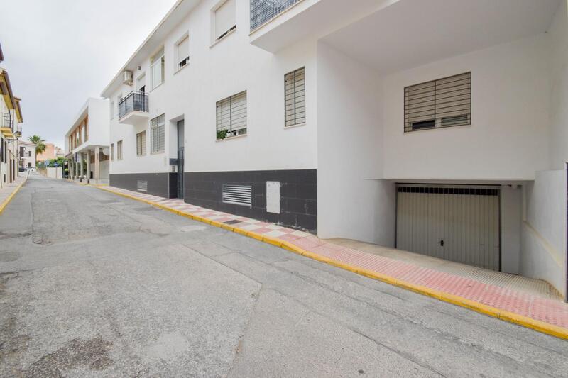 3 bedroom Apartment for sale