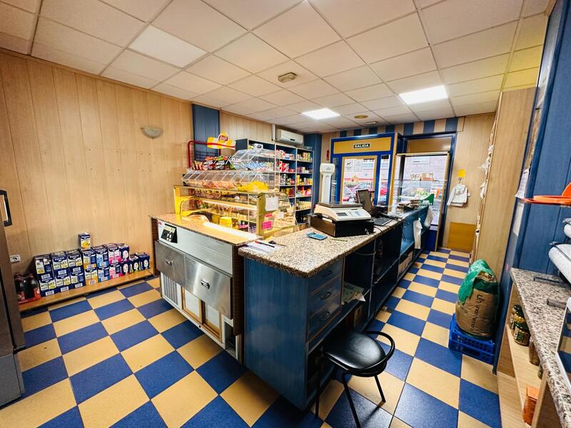 Local Commercial à vendre