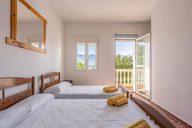 12 chambre Auberge à vendre