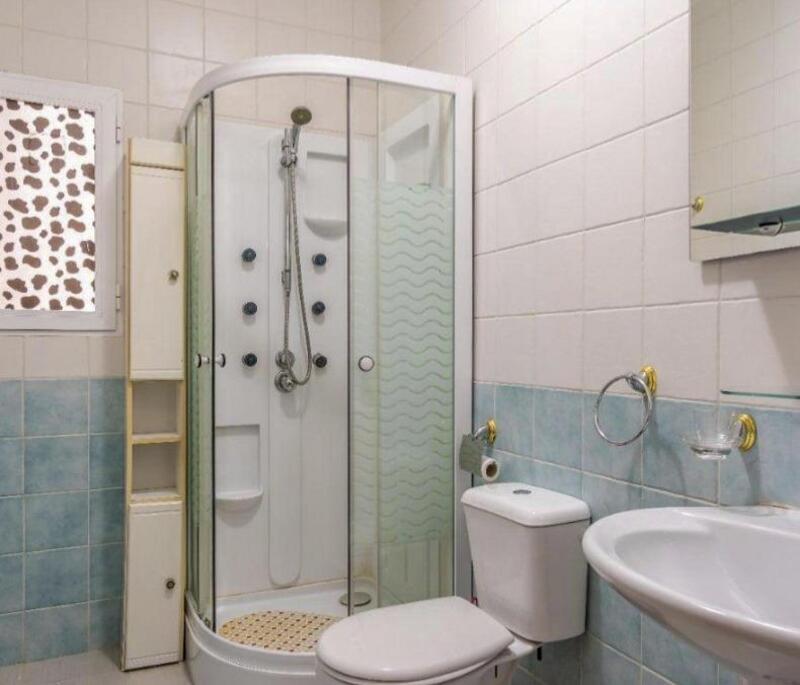 12 chambre Auberge à vendre