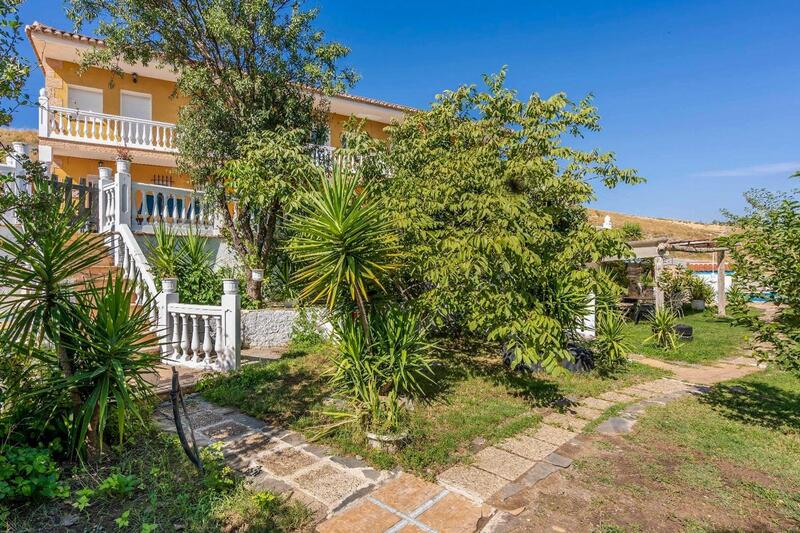 12 chambre Auberge à vendre