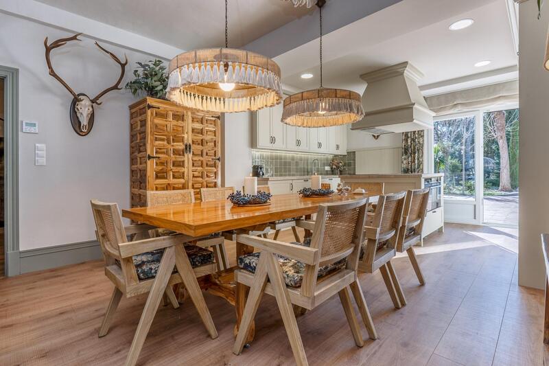 6 soverom Grottehuset til salgs