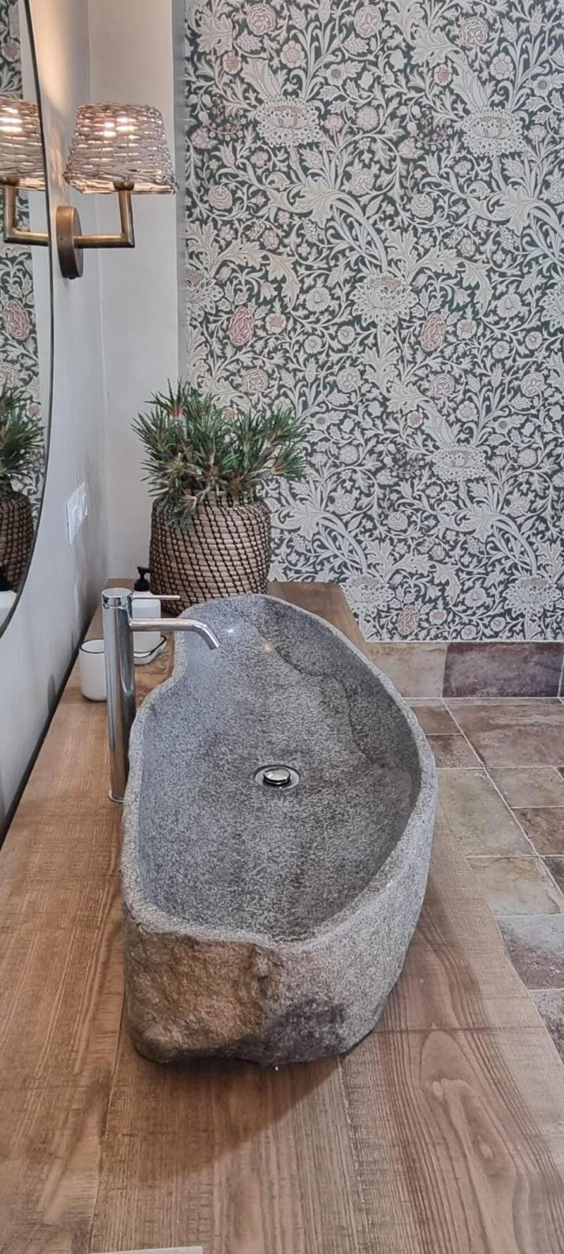 6 soverom Grottehuset til salgs
