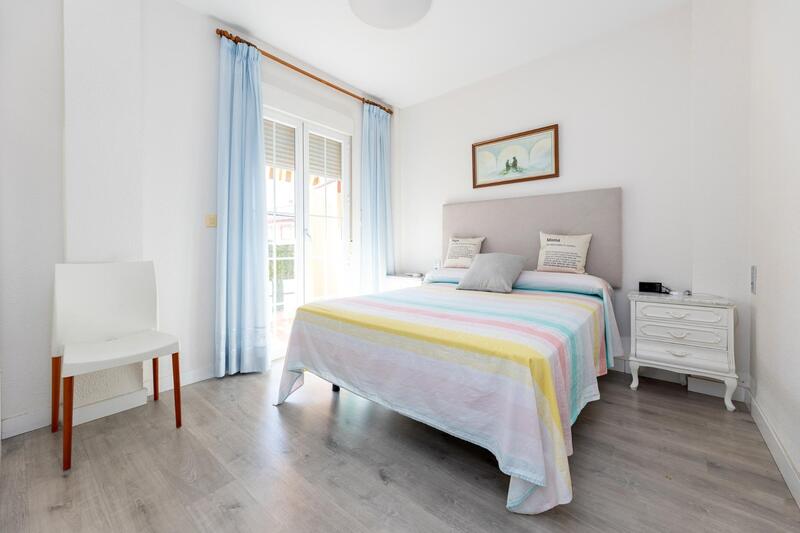 4 slaapkamer Tweezijdig Te koop