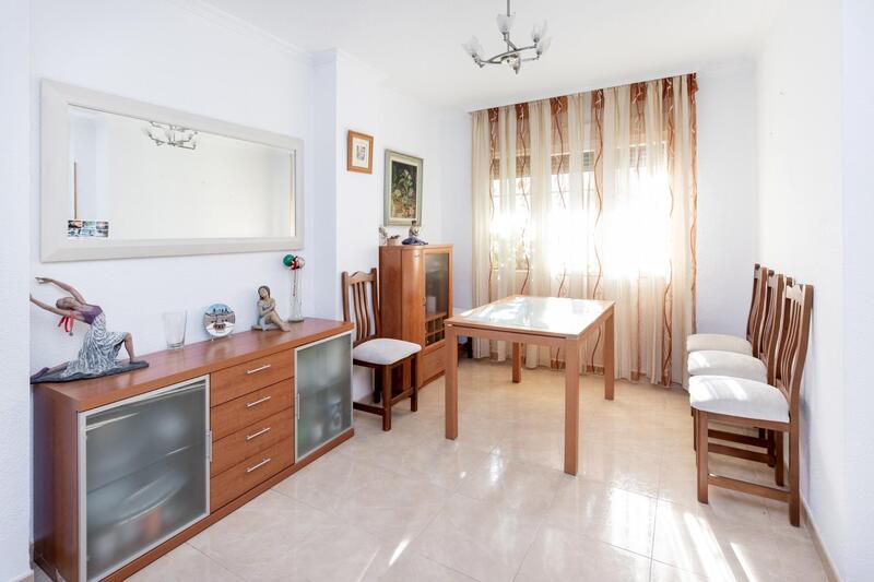 4 slaapkamer Tweezijdig Te koop