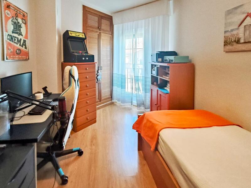 4 Cuarto Casa Cueva en venta