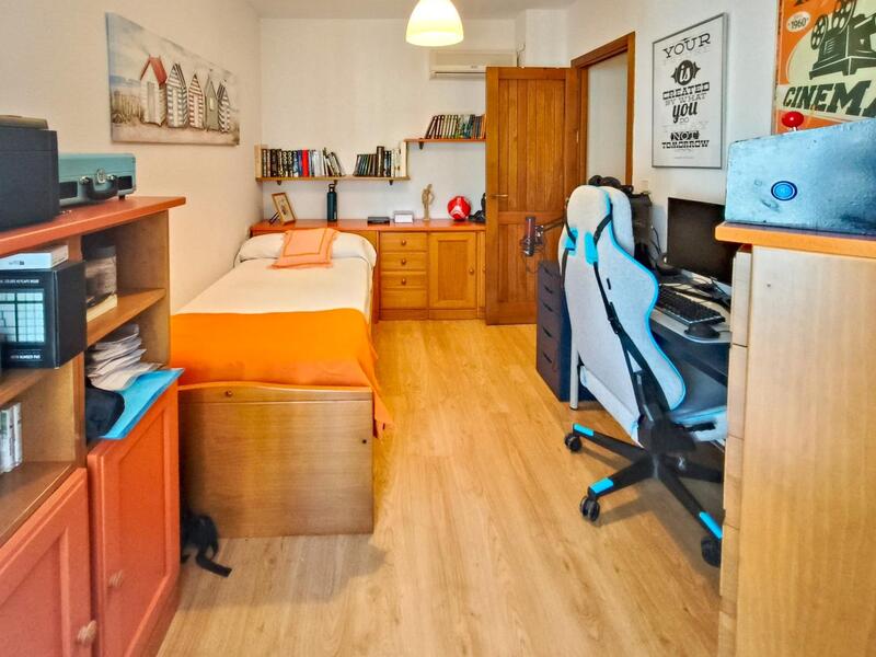 4 Cuarto Casa Cueva en venta