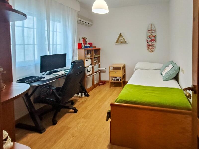 4 Cuarto Casa Cueva en venta