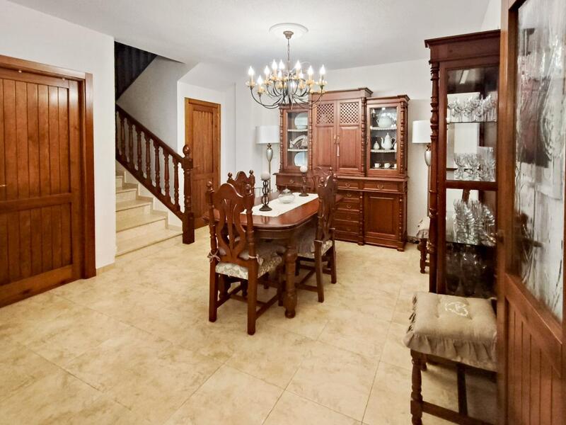 4 Cuarto Casa Cueva en venta
