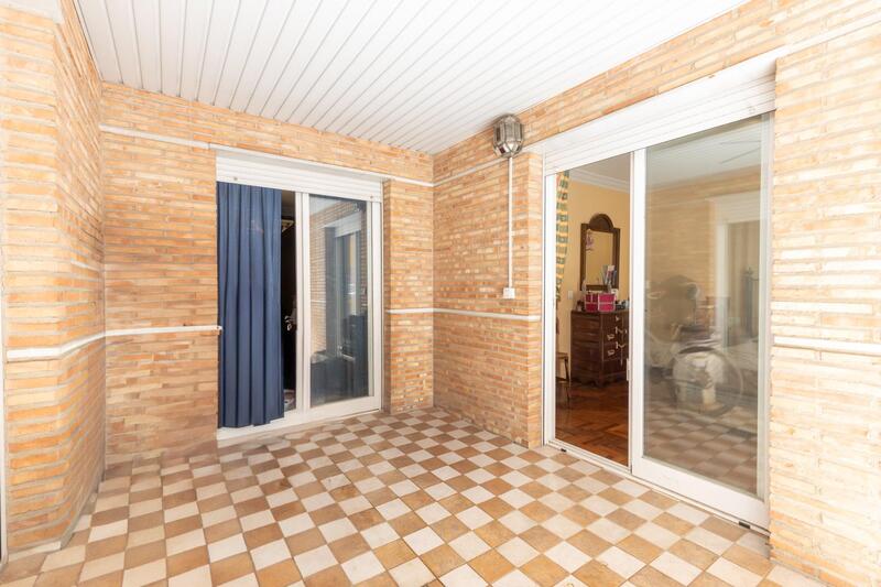 4 bedroom Apartment for sale