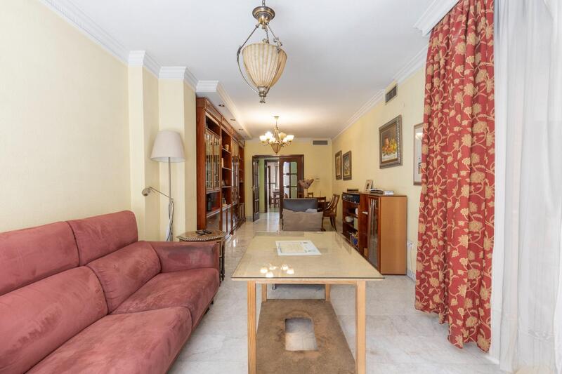4 bedroom Apartment for sale