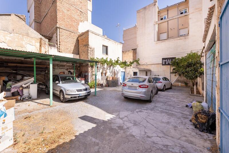 Land til salgs i Armilla, Granada