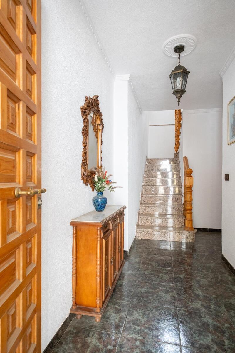 4 Schlafzimmer Höhlenhaus zu verkaufen