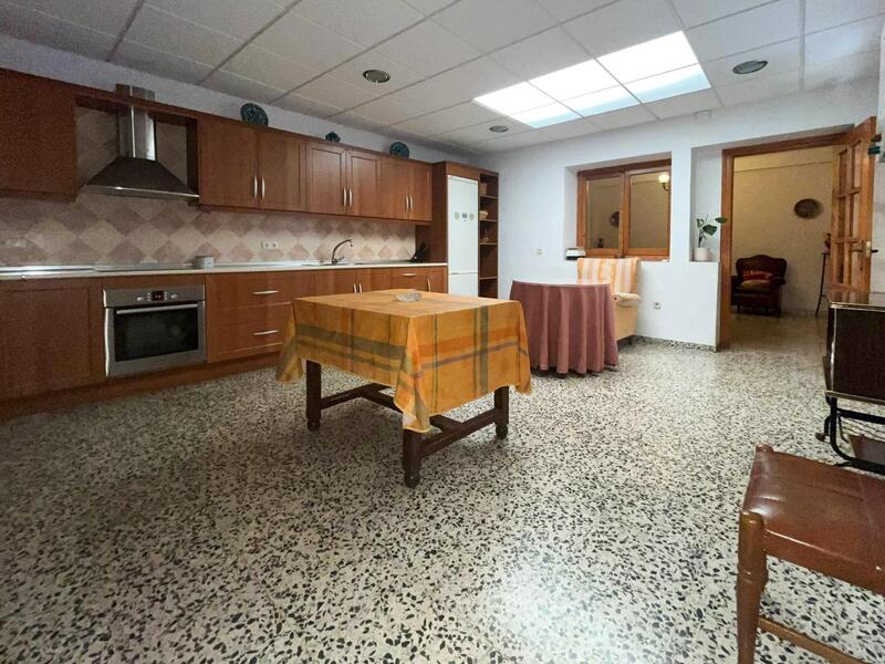 6 bedroom Cave House for sale