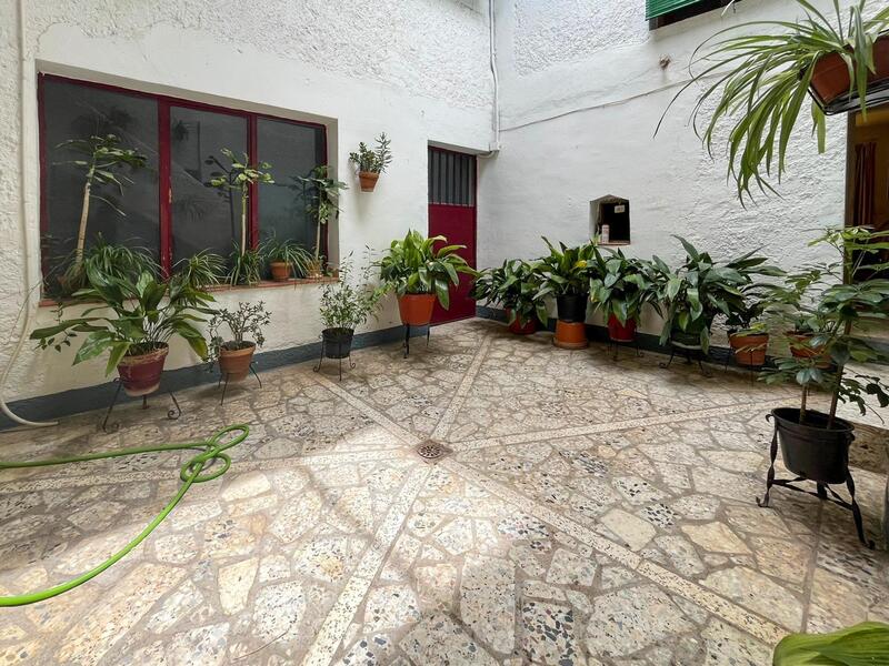 6 bedroom Cave House for sale