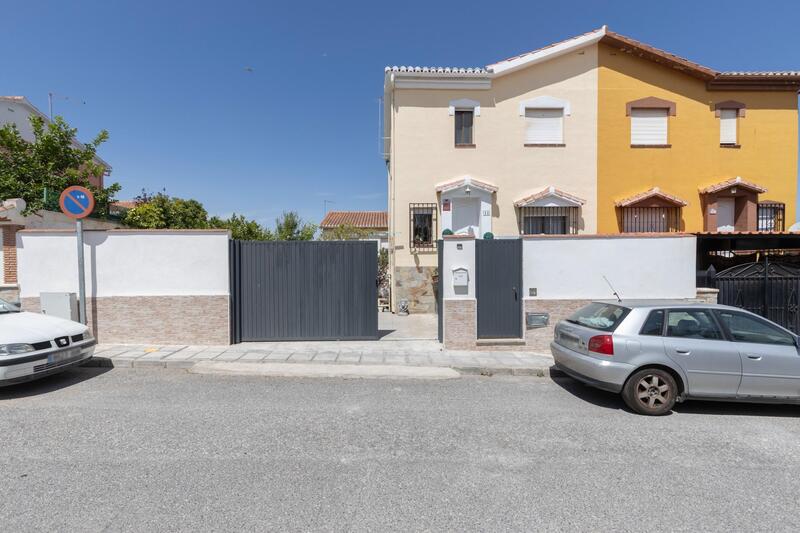 Villa zu verkaufen in Gojar, Granada