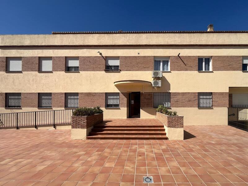 Lägenhet till salu i Durcal, Granada