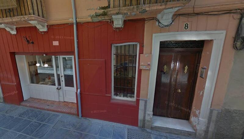 5 bedroom Townhouse for sale