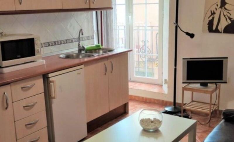 5 bedroom Townhouse for sale