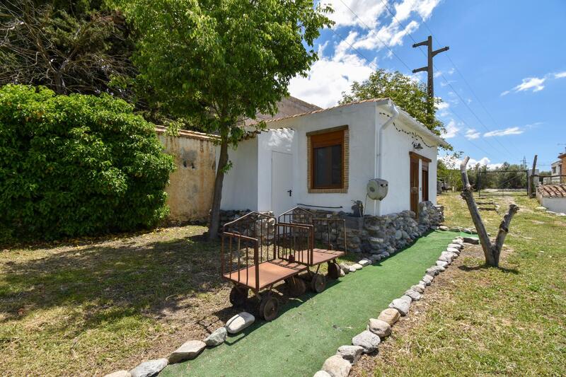 5 Cuarto Casa de Campo en venta
