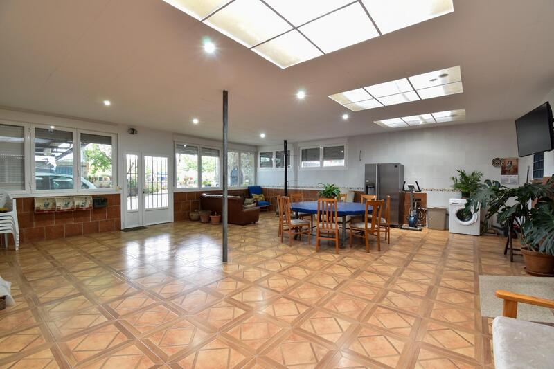 3 bedroom Country House for sale