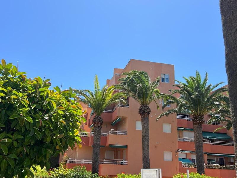 4 bedroom Apartment for sale