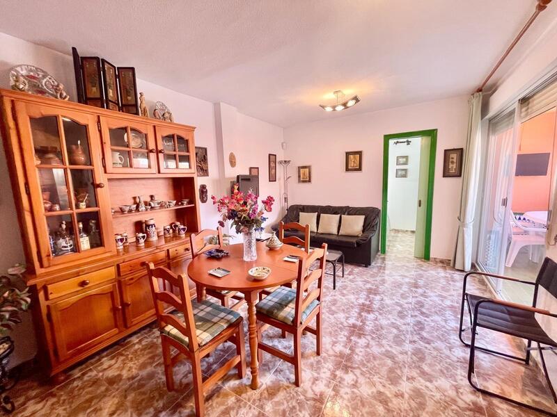 4 bedroom Apartment for sale