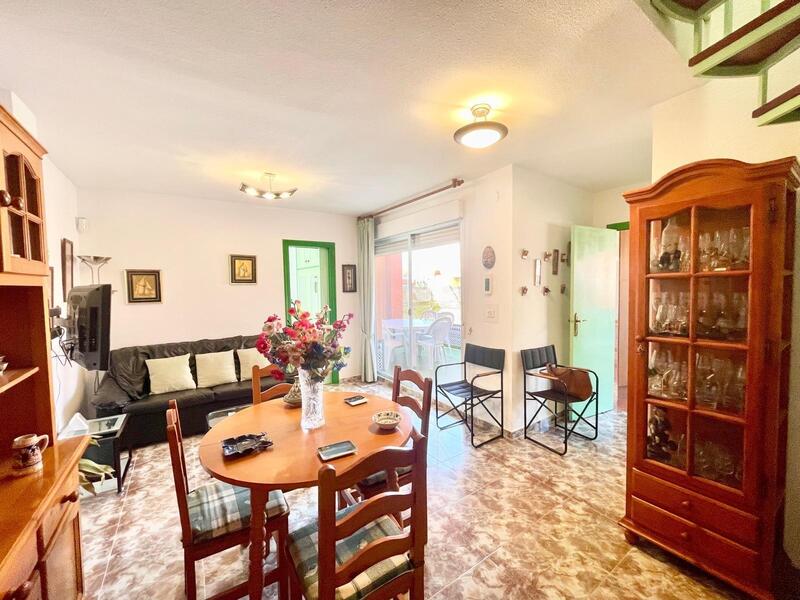 4 bedroom Apartment for sale