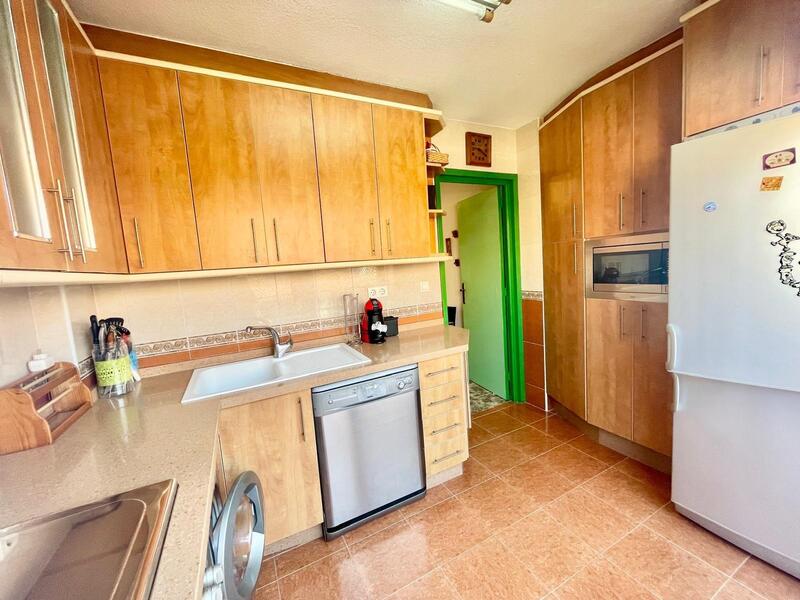 4 bedroom Apartment for sale