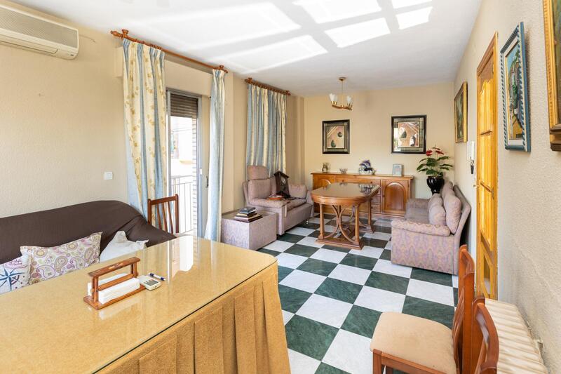 3 bedroom Apartment for sale
