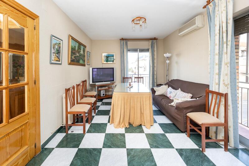 3 bedroom Apartment for sale
