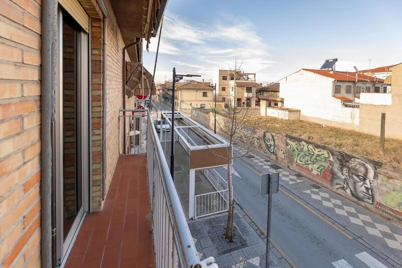 3 bedroom Apartment for sale