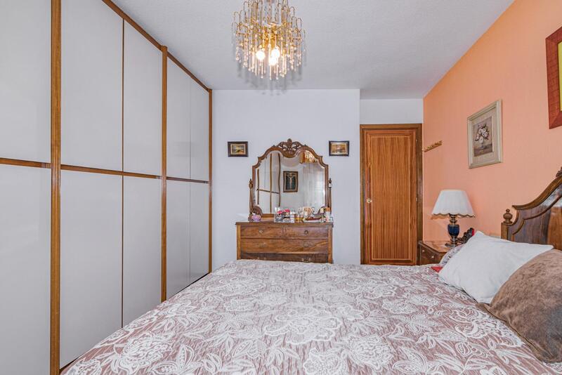4 slaapkamer Appartement Te koop