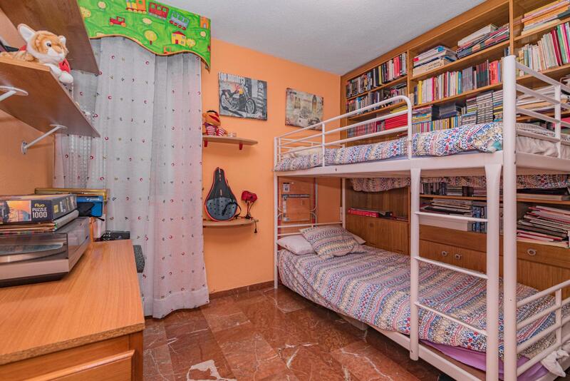 4 slaapkamer Appartement Te koop