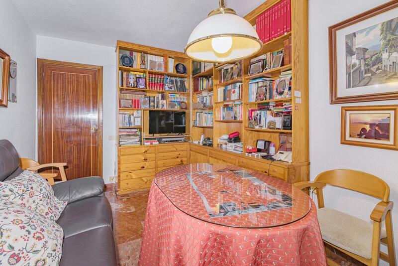 4 slaapkamer Appartement Te koop