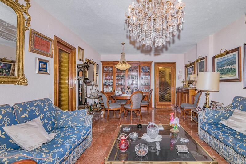 4 slaapkamer Appartement Te koop