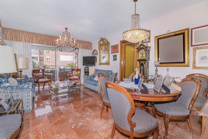 4 slaapkamer Appartement Te koop