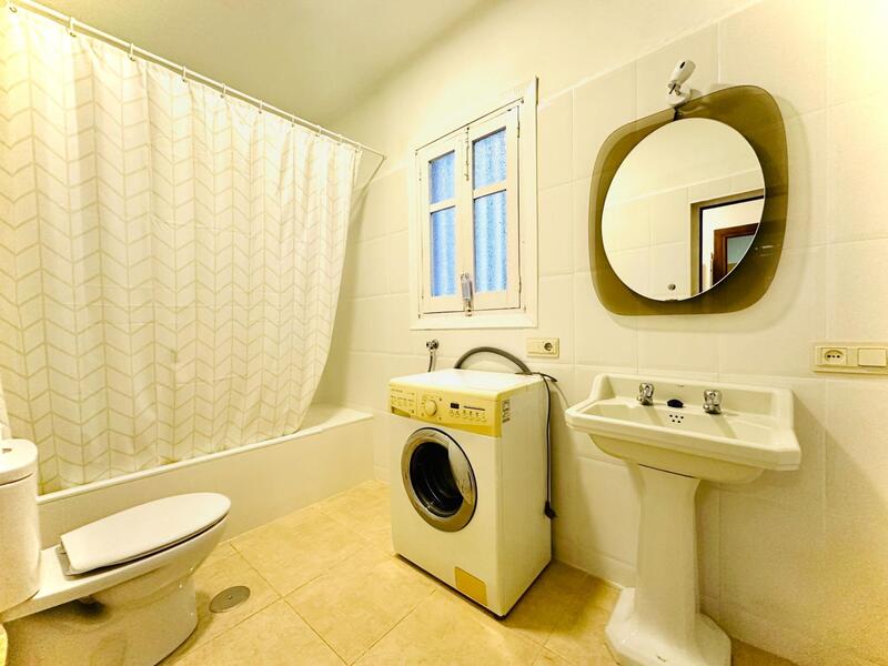 5 slaapkamer Gezinswoning Te koop