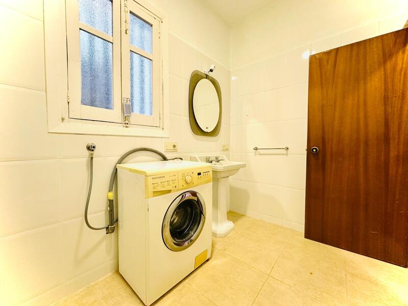 5 slaapkamer Gezinswoning Te koop